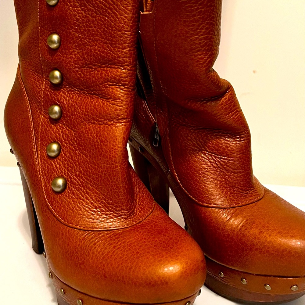 Ugg Platform Boots. Like New!